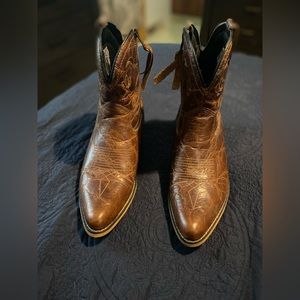 Women’s Leather cowboy Booties